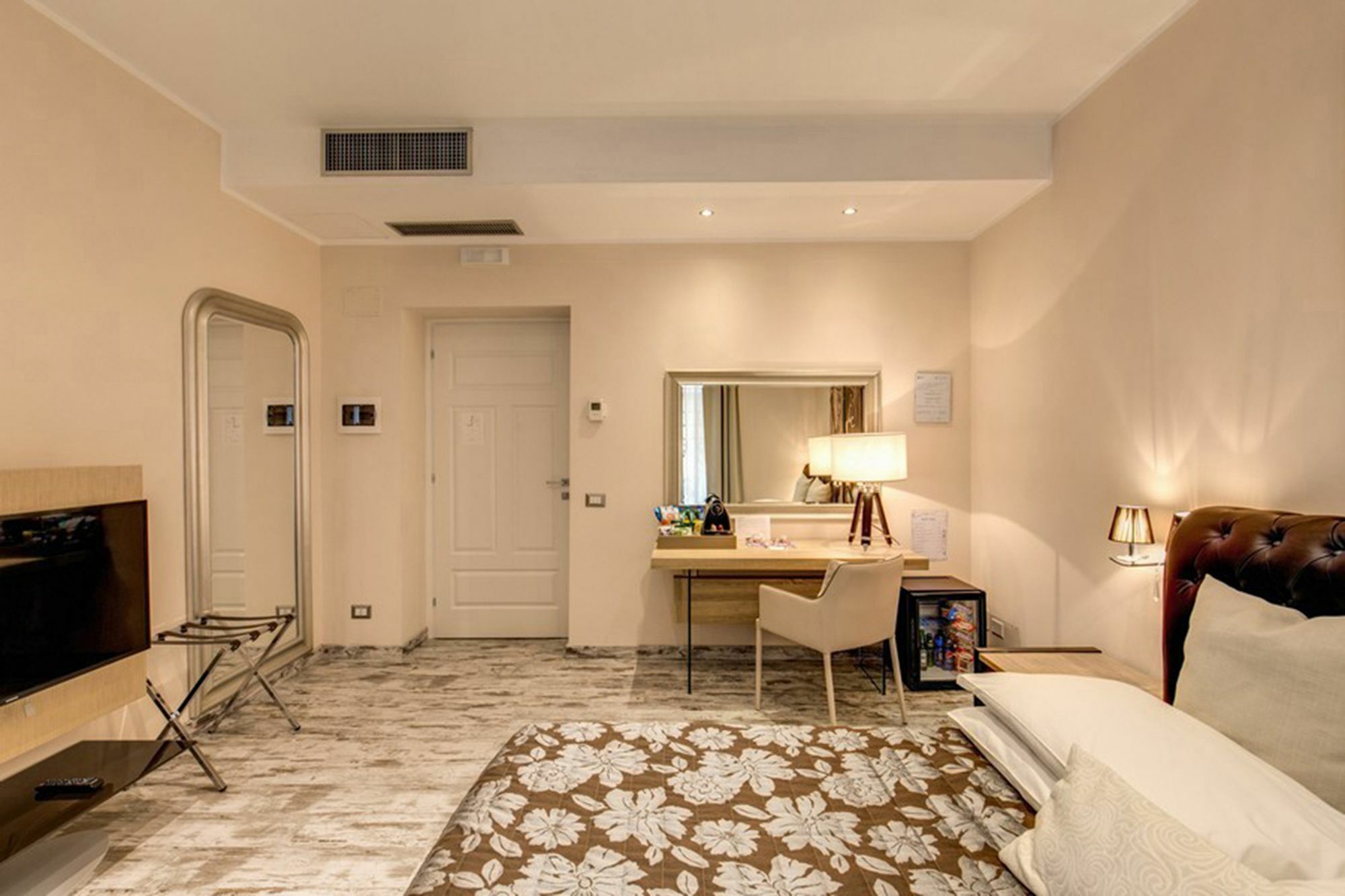 Colonna 18 By Ghor Gasthof 2*